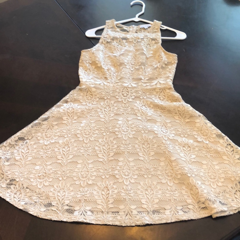 Spirit of Grace Lace Sleeveless dress